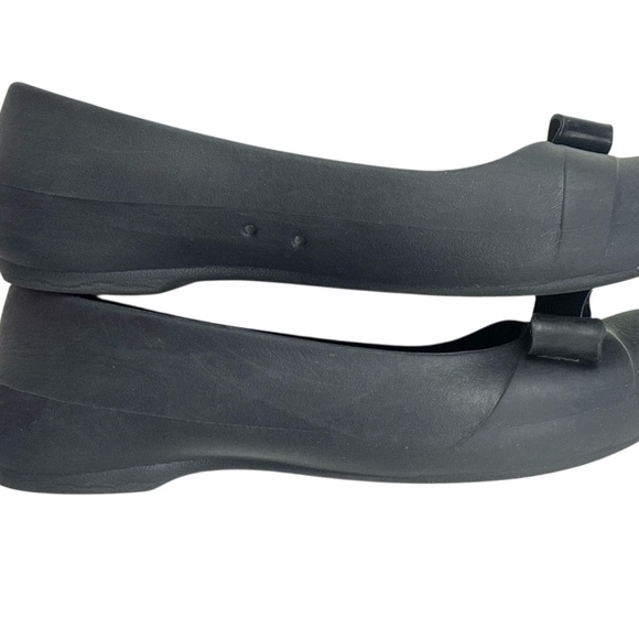 CROCS Flats Womens Gianna Bow Black Slip On Ballet Size 7 - Picture 8 of 9